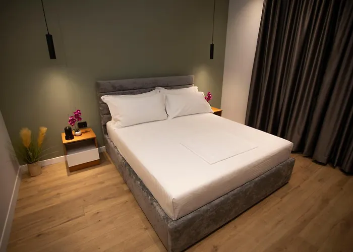 Hotel Claus Tirana