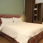 Claus Hotel Tirana
