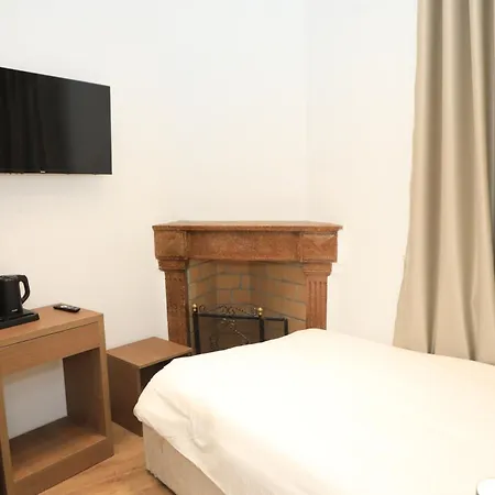 Claus Hotel